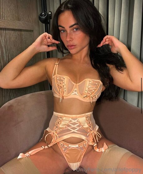 Allofpoppy model erotic img