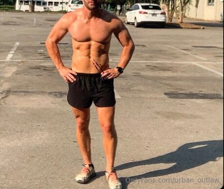 Urban Outlaw pornstar exclusive pics