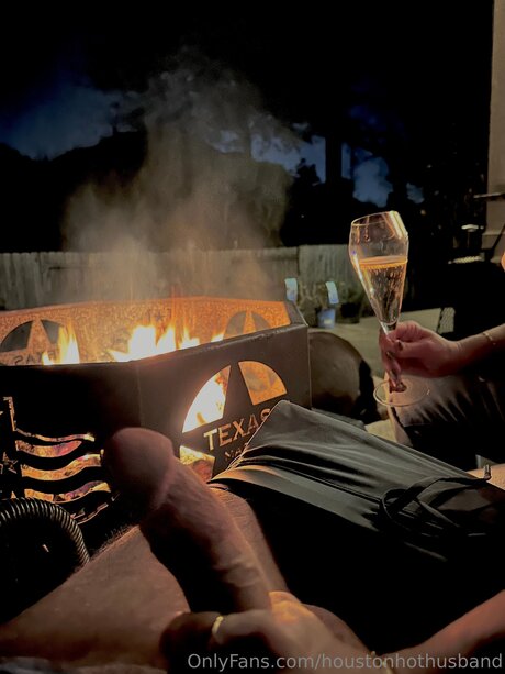 Houstonhothusband model sex gallery