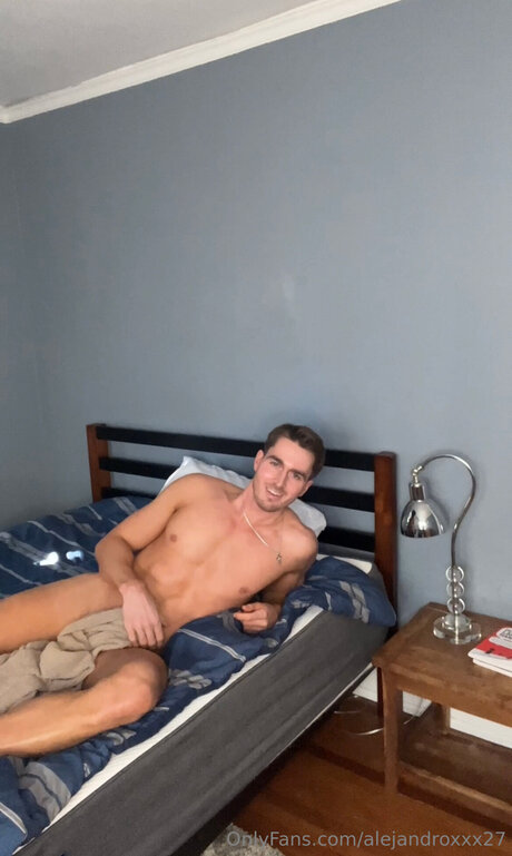 Alejandroxxx27 adult model image