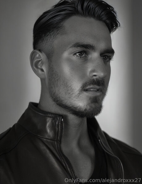 Alejandroxxx27 model exclusive images