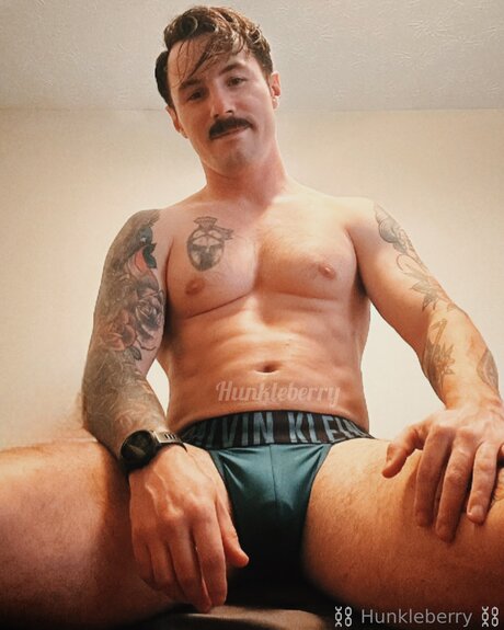 Im Your Hunkleberry pornstar picture