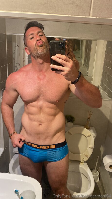 Potroarmani84 free model picture