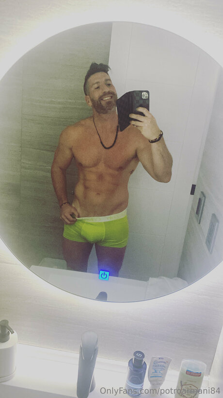 Potroarmani84 art model pic