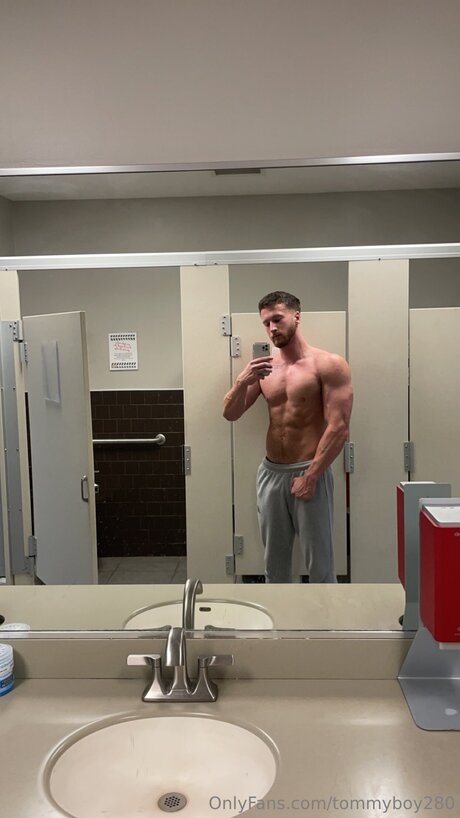 Tommyboy280 porn actress pictures