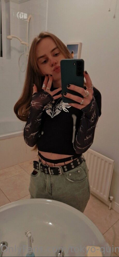 Tokyo Quinn pornstar exclusive pictures