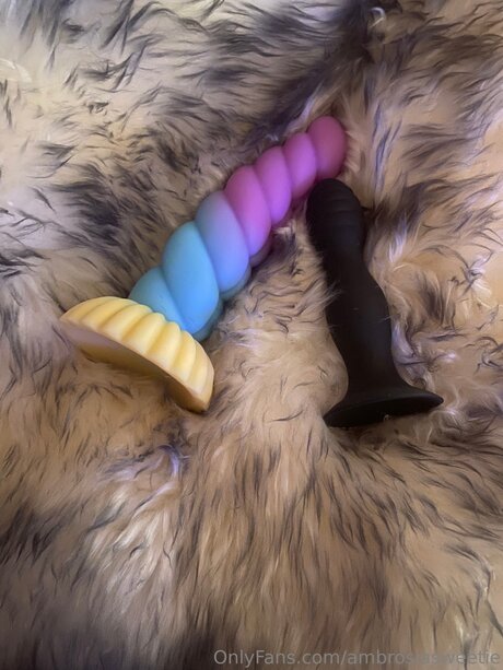 Ambrosiasweetie model hd pics