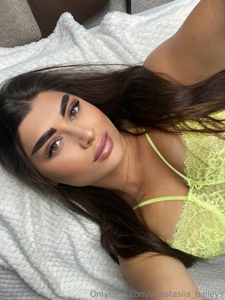 Mia Maddison best star archive