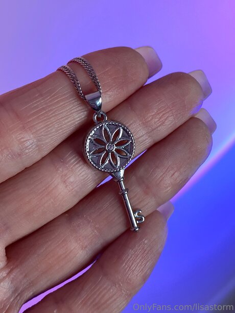 Lisastorm perfect star pic