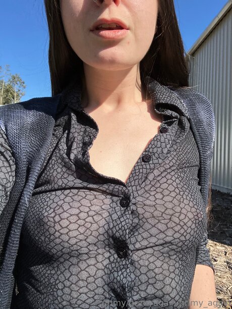 Grimyagain nude actress pictures