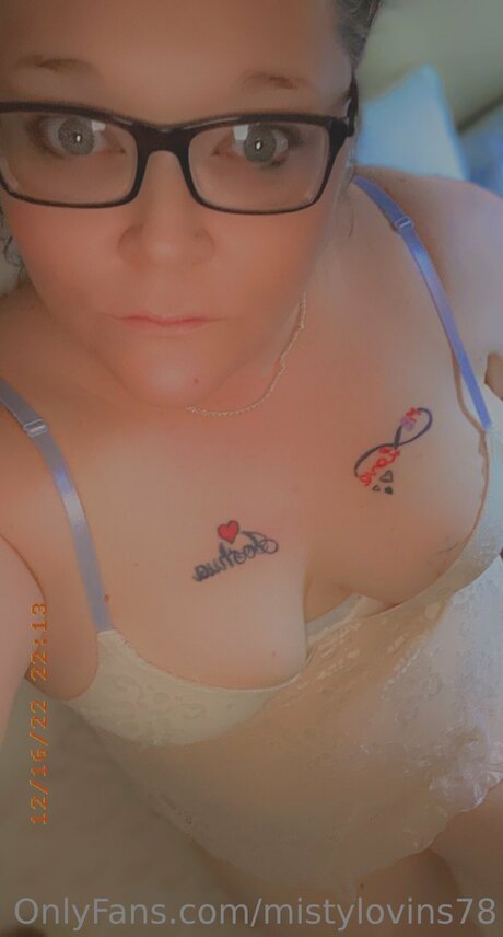 Mistylovins78 model sexy pic
