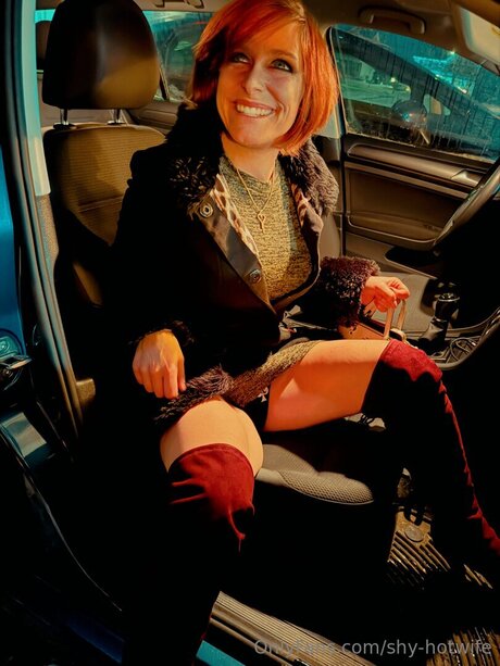 Shy Hotwife star hot pictures