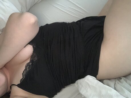 Jessiemeeks porn model image