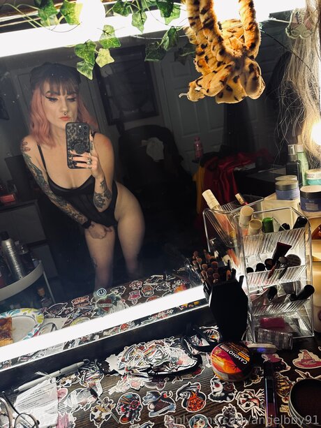 Angelbby91 model erotic photos