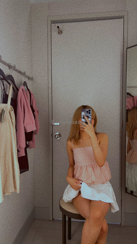 Qishpwishh art model pics