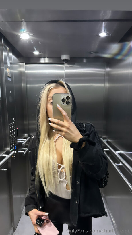 Charlotte De perfect star images