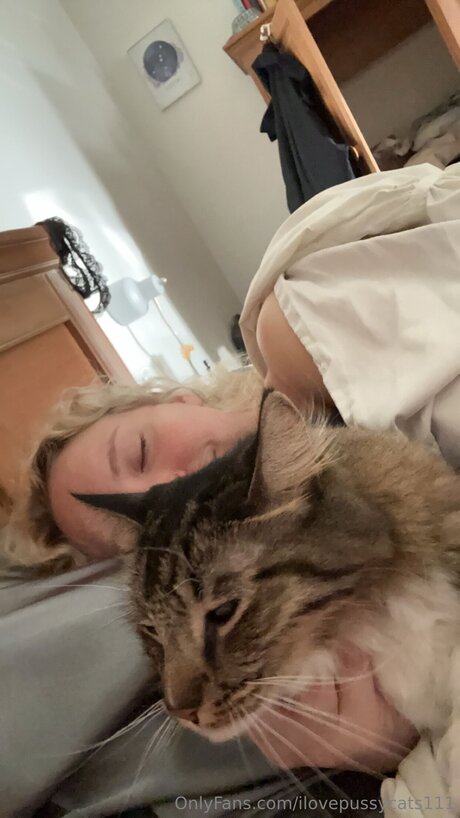Ilovepussycats111 xxx model pictures