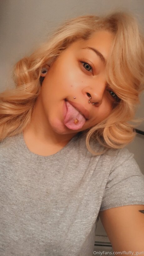 Fluffy Gurl top model picture