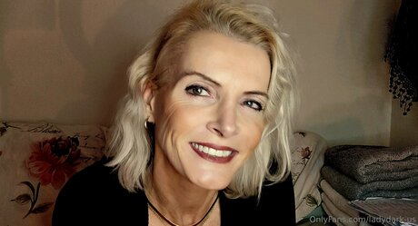 Ladydark Us star nude archive