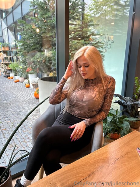 Julieschone model sex picture