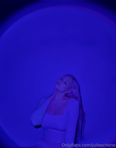 Julieschone star sex photo