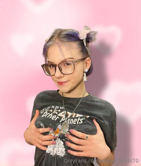 Brunetterubi70 model pretty gallery