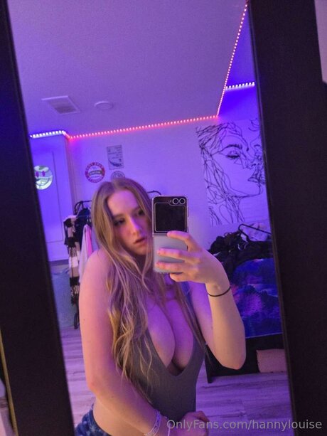 Hannylouise art pornstar photo