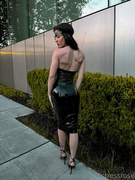 Roserenoir pornstar sexy images