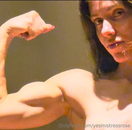 Roserenoir art model gallery