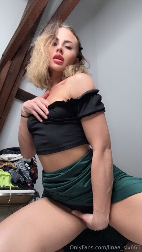 Linaa Six666 beautiful model photo