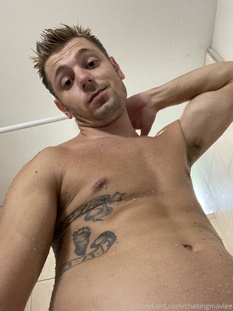 Chasingmavlee star top picture