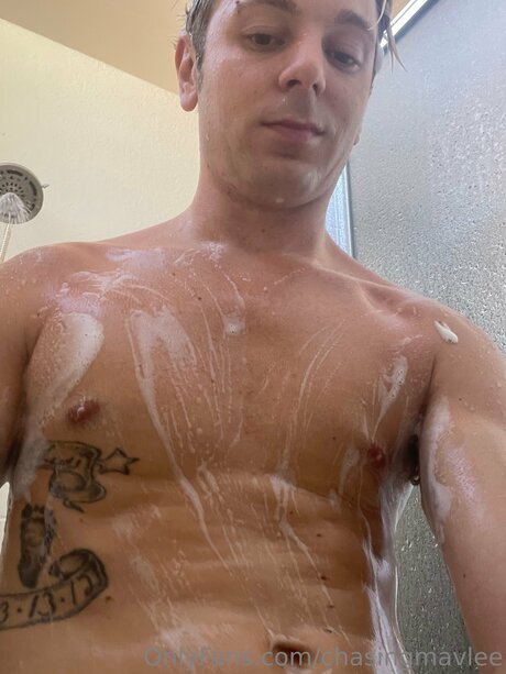 Chasingmavlee Quick model image