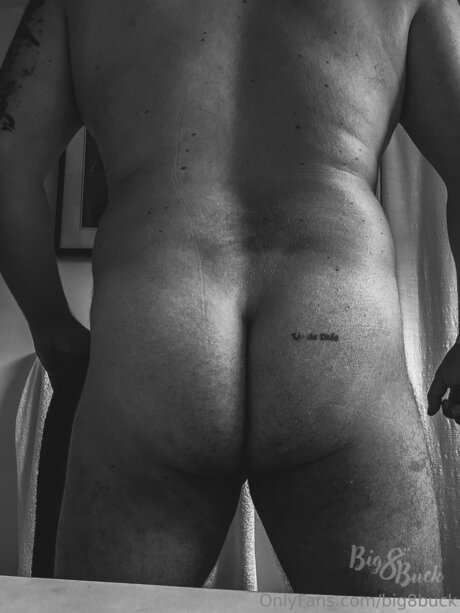 Big8buck naked model archive