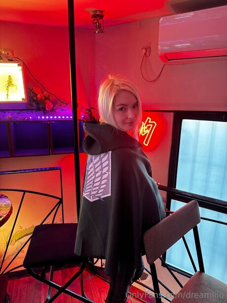 Dreamlilo pornstar nude pics