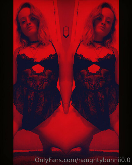 Naughtybunnii0 0 top star images