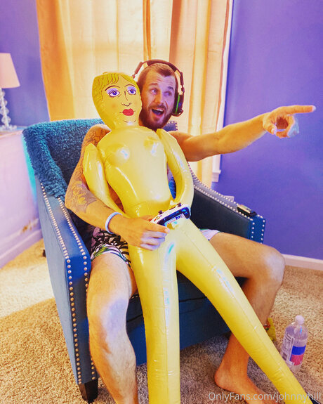 Johnnyhill star best pic