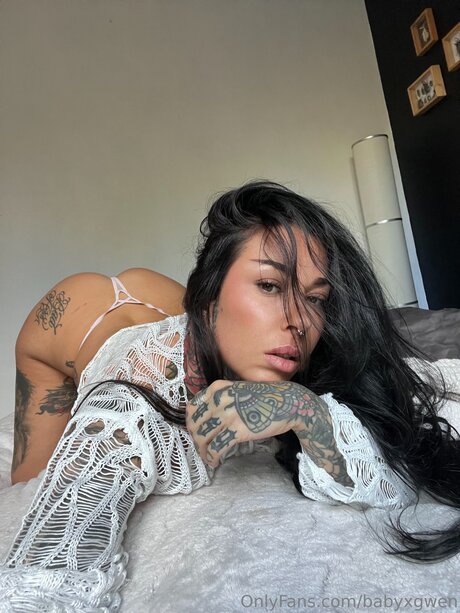 perfect shemale onlyfans art nude gallery