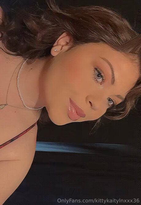 Kaitlyn9286 adult model photo