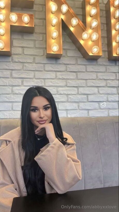 Abbyxxlove hot star image