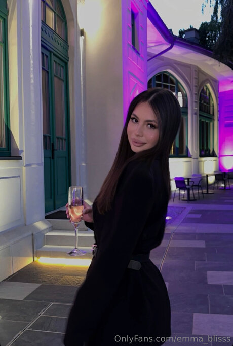 Aisha Madness art actress pics