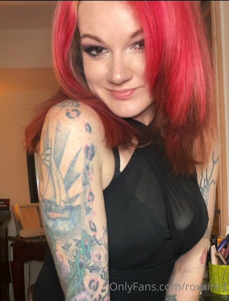 Roxxired pornstar naked img