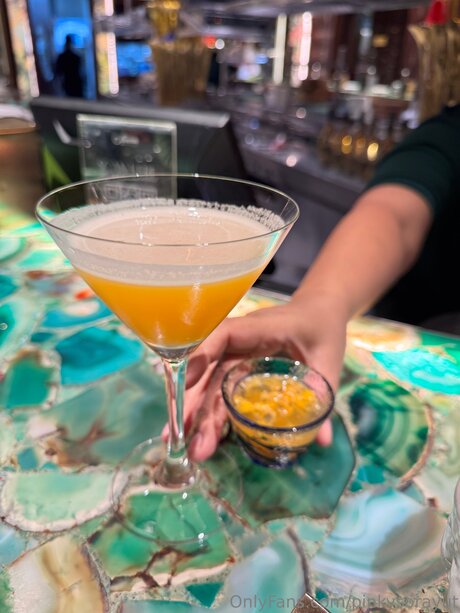 Pinkysorayut model sexy photo