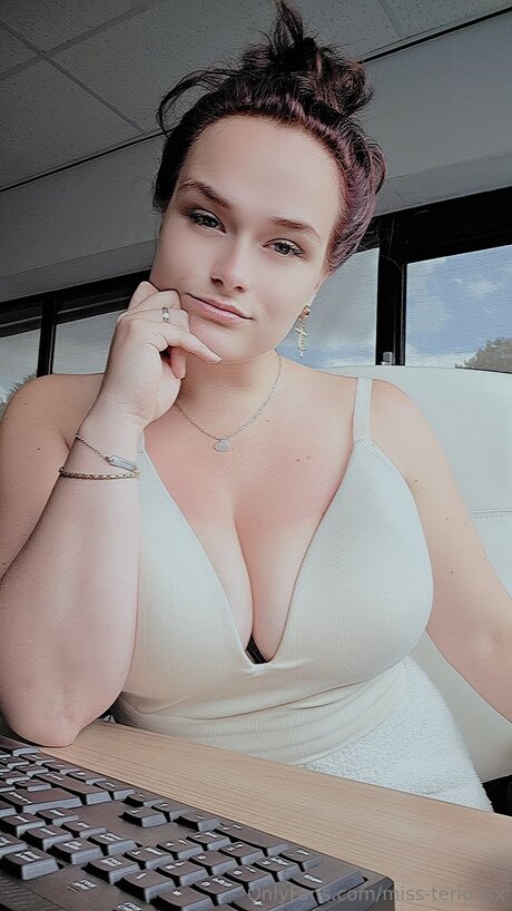 Miss Teriousx hd star gallery