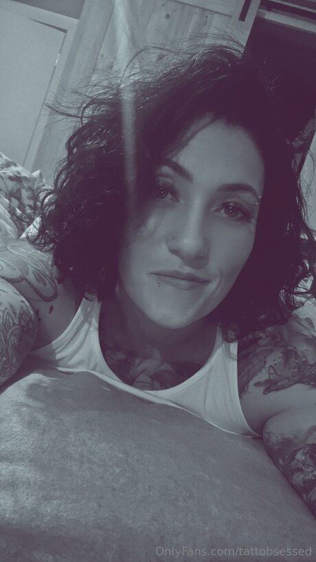 Tattobsessed naked actress photo