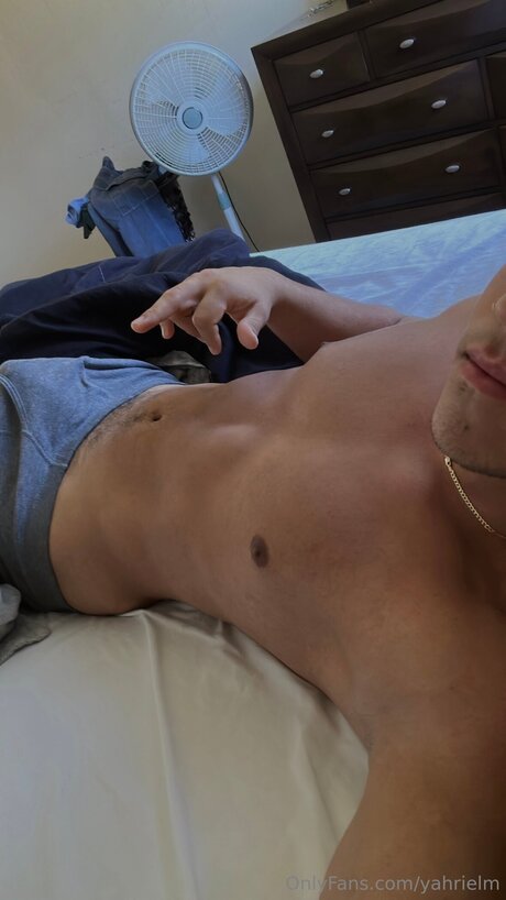 Yahrielm pornstar beautiful picture