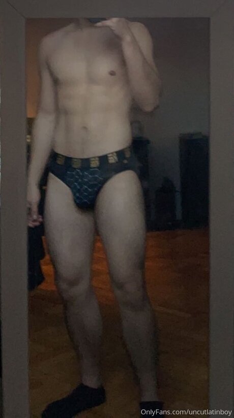 Uncutlatinboy naked model images