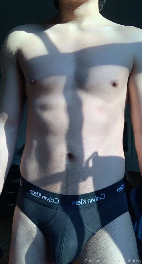 Uncutlatinboy star nude picture