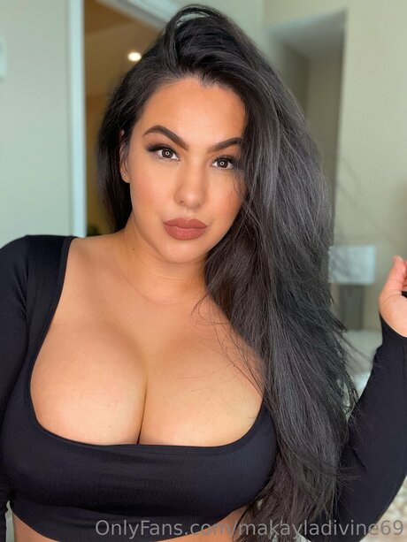 Makayladivine69 star nice photo