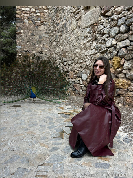 Cleodivine sexy actress pic