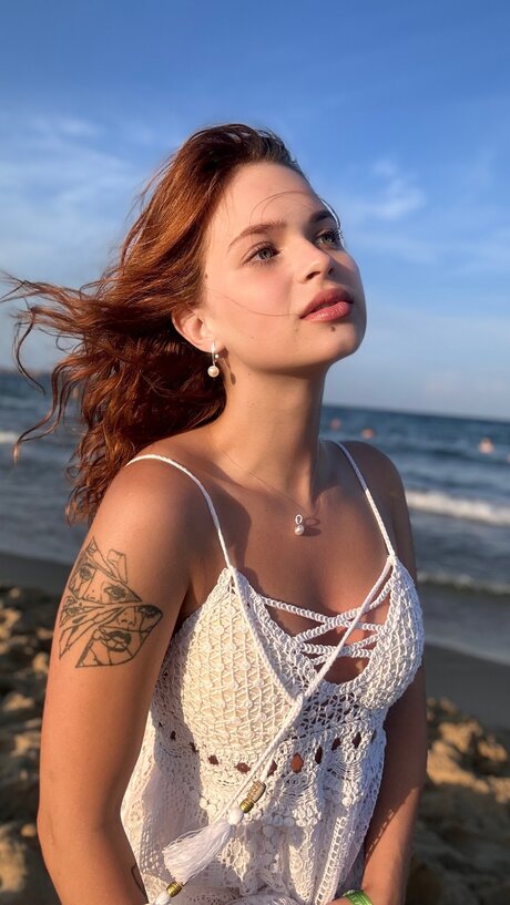 Pineappleri erotic actress image